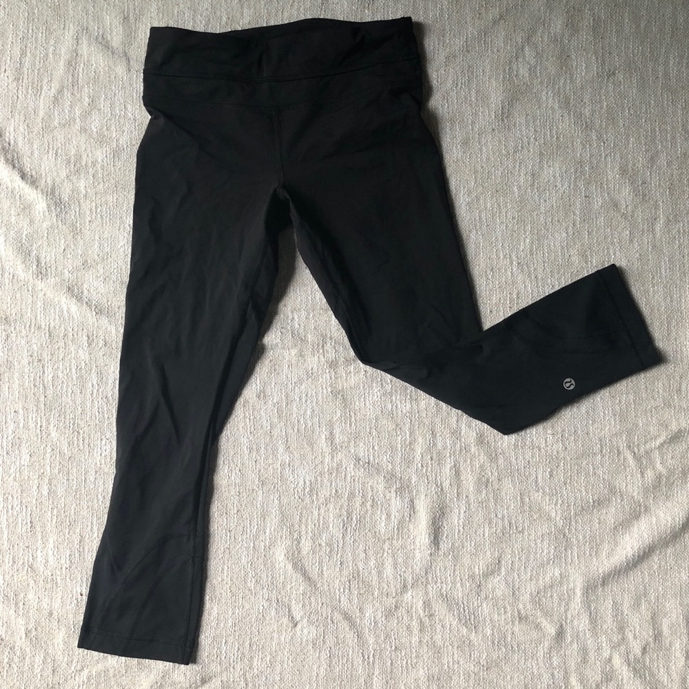 Lululemon Black Long-Crop Leggings